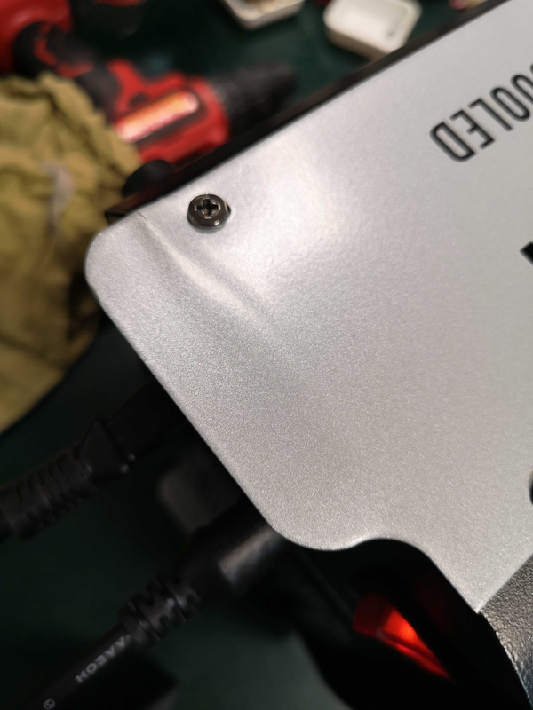 Wytwornica dymu z LED RGB 1500W Eagle 1500LED dwa piloty/ Firefog